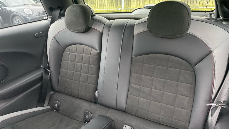 MINI Hatchback 2.0 Cooper S Sport 3dr Auto Petrol Hatchback